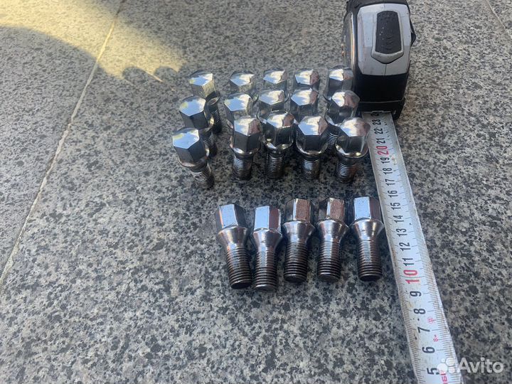 Колесные болты 14х1.5 на polo