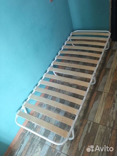 Раскладушка с матрасом