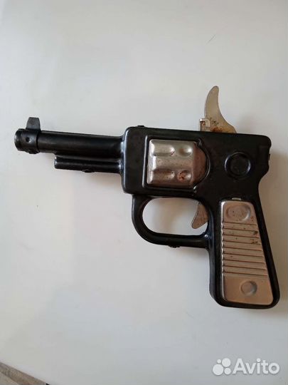 Игрушка пистолет СССР