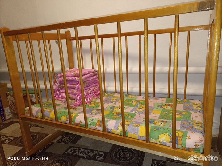 Детская кроватка для малыша