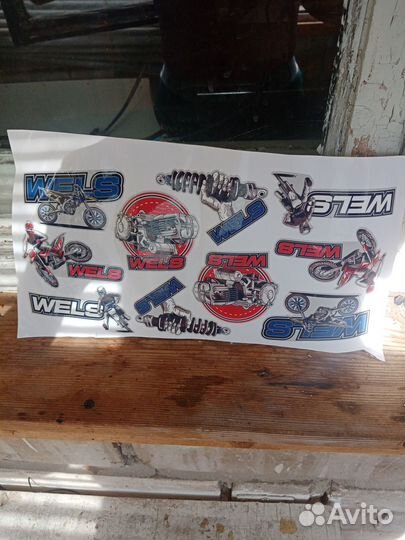Наклейки на мотоцикл