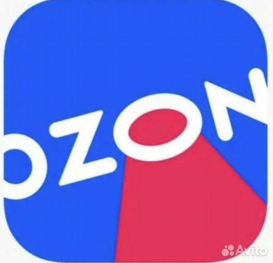Сотрудник пункта выдачи ozon