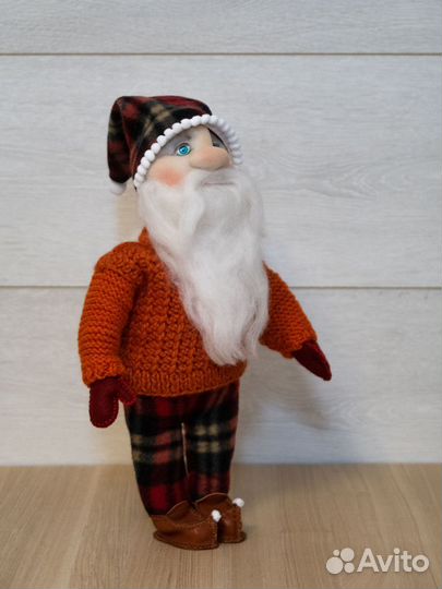 Дедушка гном