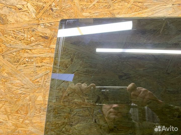 Стекло двери заднее левое Mercedes-Benz Glc-Class