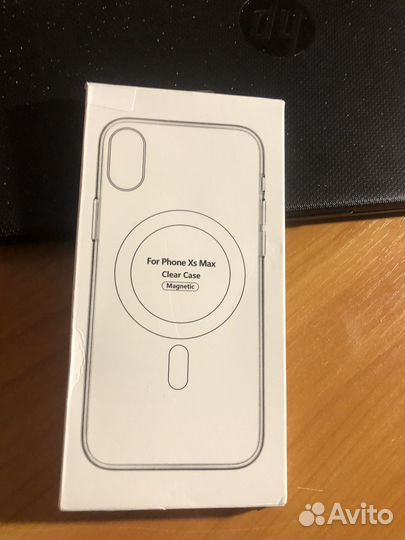 Чехол на iPhone