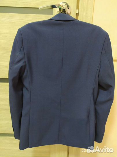 Пиджак школьный (новый)