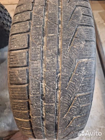 Pirelli Sottozero Winter 240 235/50 R19 99H