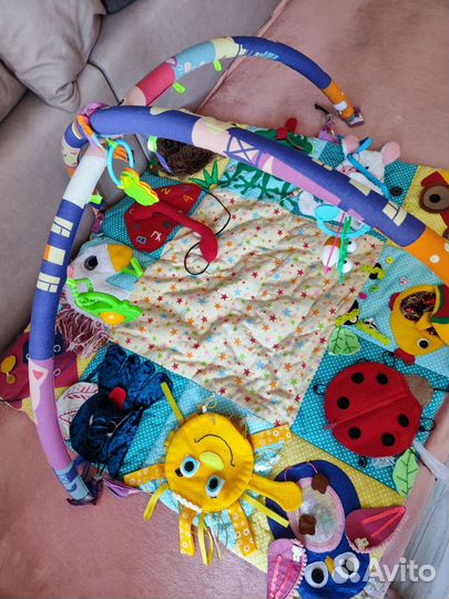 Развивающий коврик