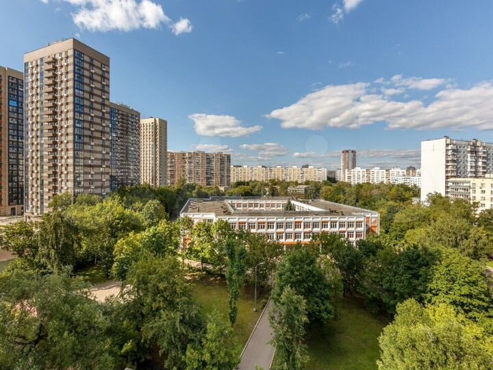 3-к. квартира, 61 м², 9/12 эт.