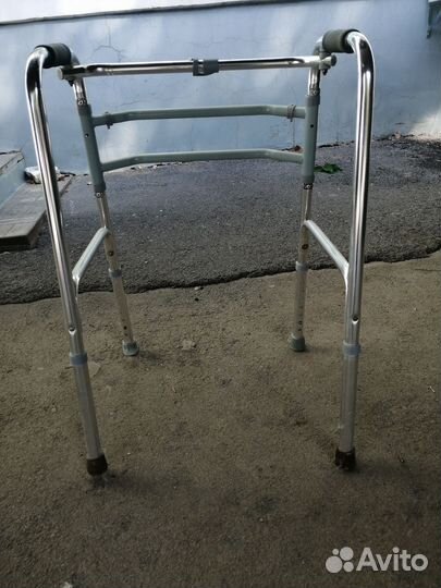 Ходунки для инвалидов бу