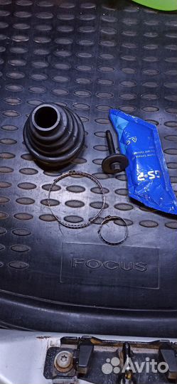 Пыльник спорта наружний. Форд фокус 2. 1,4 - 1,6