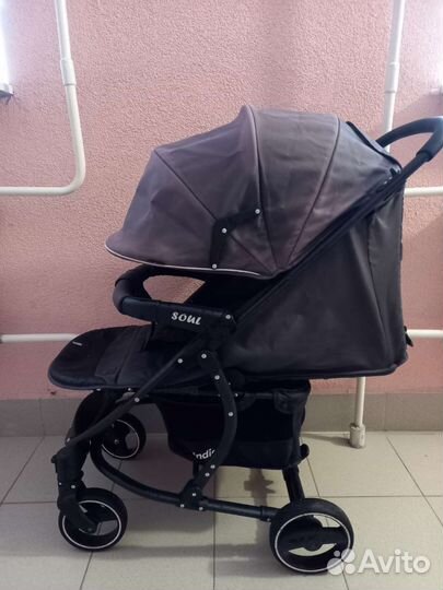 Прогулочная коляска детская складная