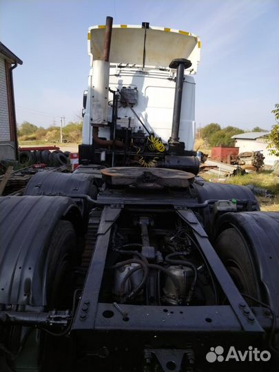 МАЗ 6422А8-330 с полуприцепом, 2011