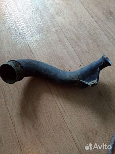 Патрубок воздушного фильтра