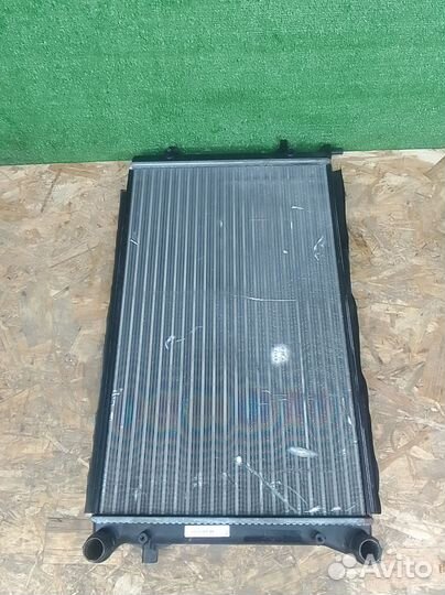 Радиатор охлождения Volkswagen Passat B6