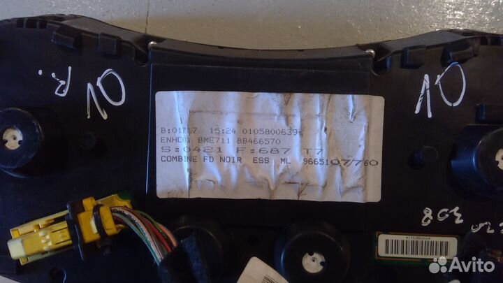 Приборная панель на Peugeot 308 МКПП