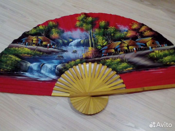 Веер на стену