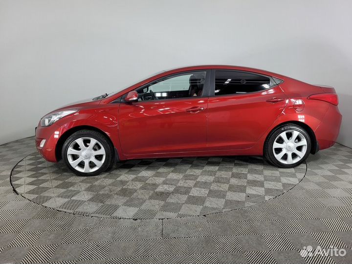 Hyundai Elantra, 2011