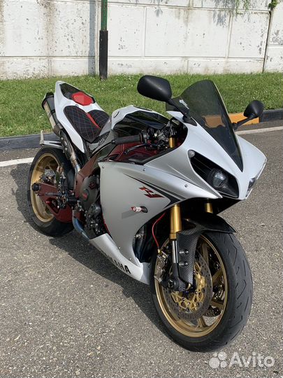 Yamaha R1 Crossplane