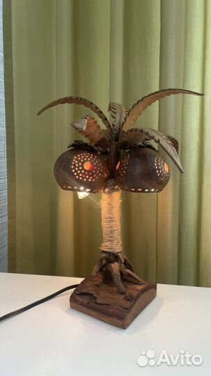 Лампа настольная