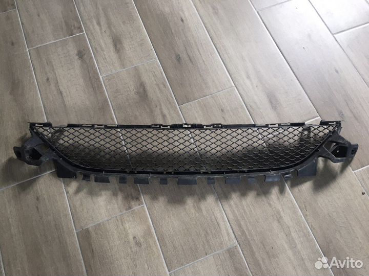 Решетка переднего бампера Mercedes W205 AMG