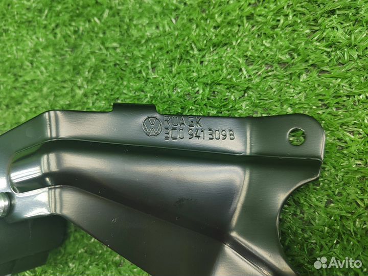 Датчик дорожного просвета Audi Q3 VAG