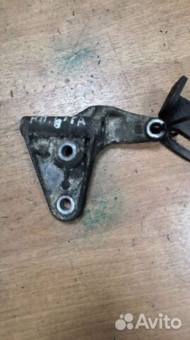 Кронштейн гур нижний нижний Mazda 626 FS GE