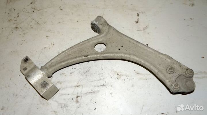 Рычаг передней подвески левый Volkswagen Passat B6