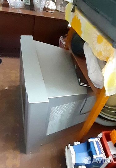Телевизор бу на запчасти