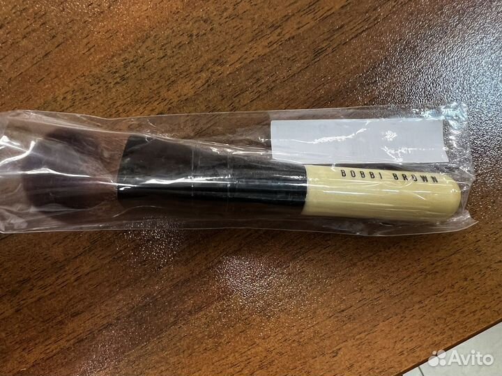 Кисть bobbi brown