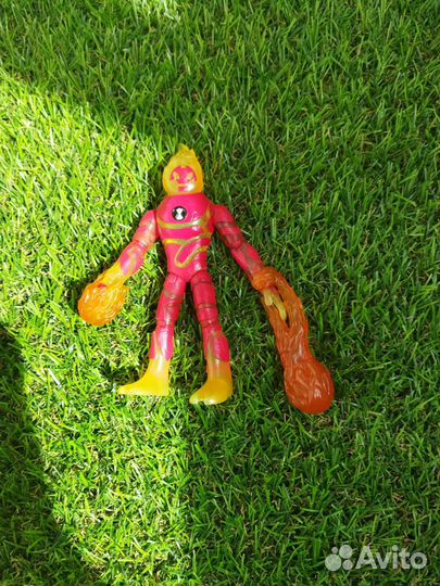 Огненный человек из мультфильма Бен 10