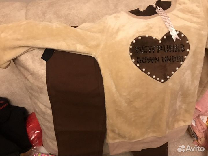 Костюм (кофта и джинсы) на девочку 12 лет