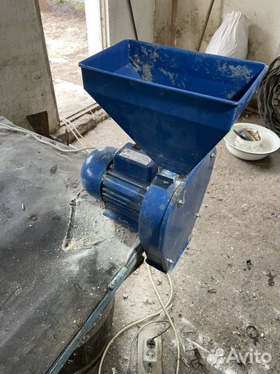 Мельница для зерна