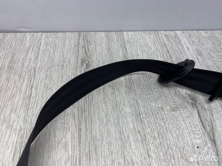 Ремень безопасности с пиропатроном передний Audi