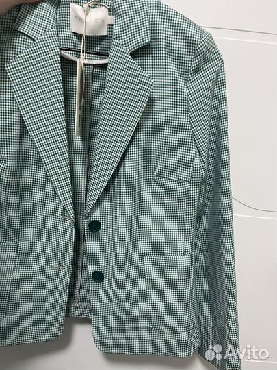Пиджак женский 44