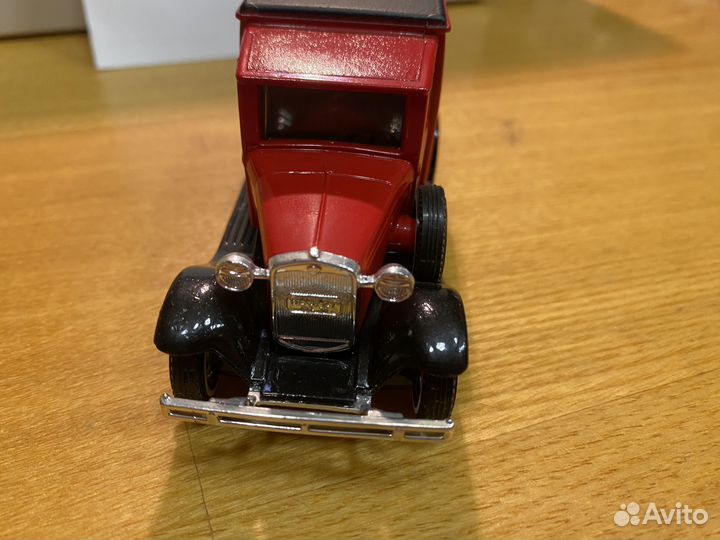 Модель авто 1:43 Matchbox Ford model A