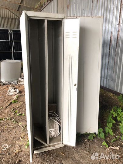 Шкафчики для раздевалки бу