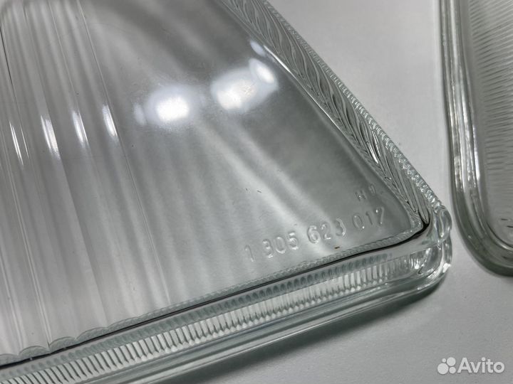 Оригинальные новые стекла фар MB w202