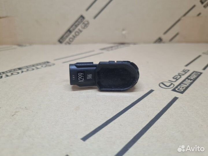 Датчик парковки (парктроник) Lexus Lx 3