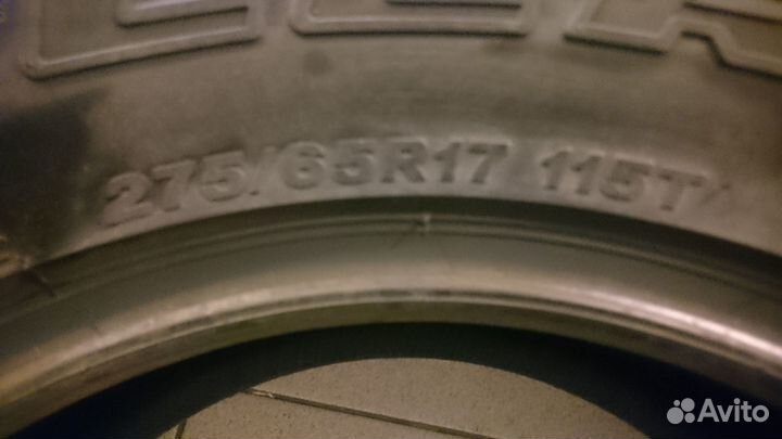 Bridgestone Dueler A/T 697 275/65 R17 115T