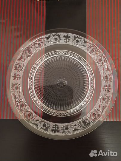 Поднос стеклянный