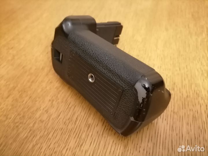 Батарейный блок canon BG- E4