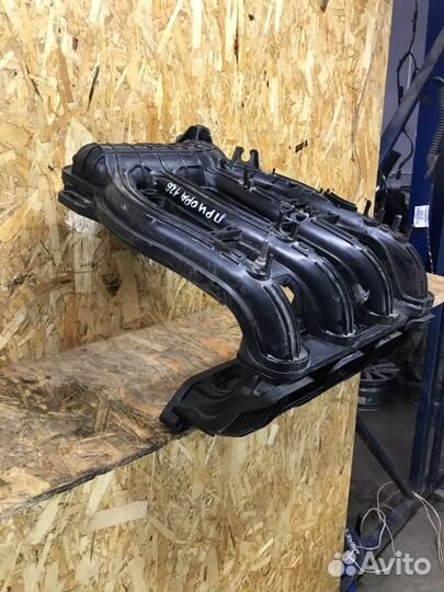 Коллектор впускной LADA Priora седан 1.6 2011