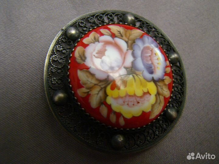 Винтажные украшения с финифтью