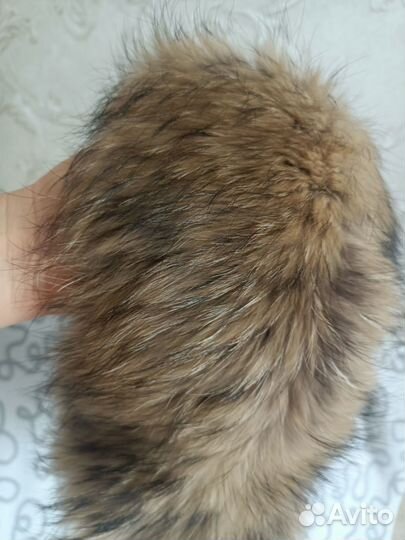 Меховой воротник енот