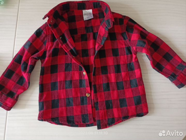 Джинсы и рубашка на мальчика