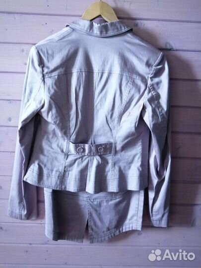 Костюм пиджак и юбка 42 44