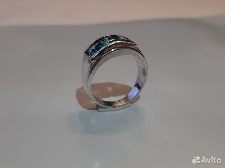 Серебряное кольцо с камнями (16.5)