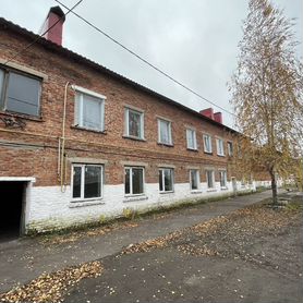 2-к. квартира, 42 м², 1/1 эт.