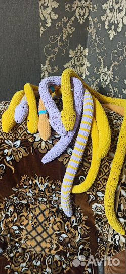 Вязаные игрушки Амигуруми змеи